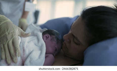 出産の瞬間に痛みはつきもの？痛みの少ない無痛分娩のメリットとは - teniteo テニテオ