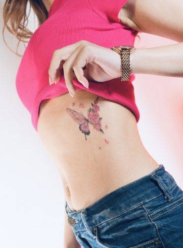 脇腹 タトゥー – GRAM TATTOO