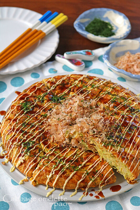 夜に食べるとエグいほど痩せる🔥 無限納豆キャベツ 調理時間は3分！ ★材料1〜2人分 千切りキャベツ 50〜100g 納豆 1パックごま油 スプーン1杯 めんつゆ スプーン1杯 作り方🍳 ①千切りキャベツ、納豆、ごま油、めんつゆを混ぜる ②卵黄、白ゴマなどかけて完成👍ダイエットダイエットレシピ痩せる食事納豆レシピキャベツ