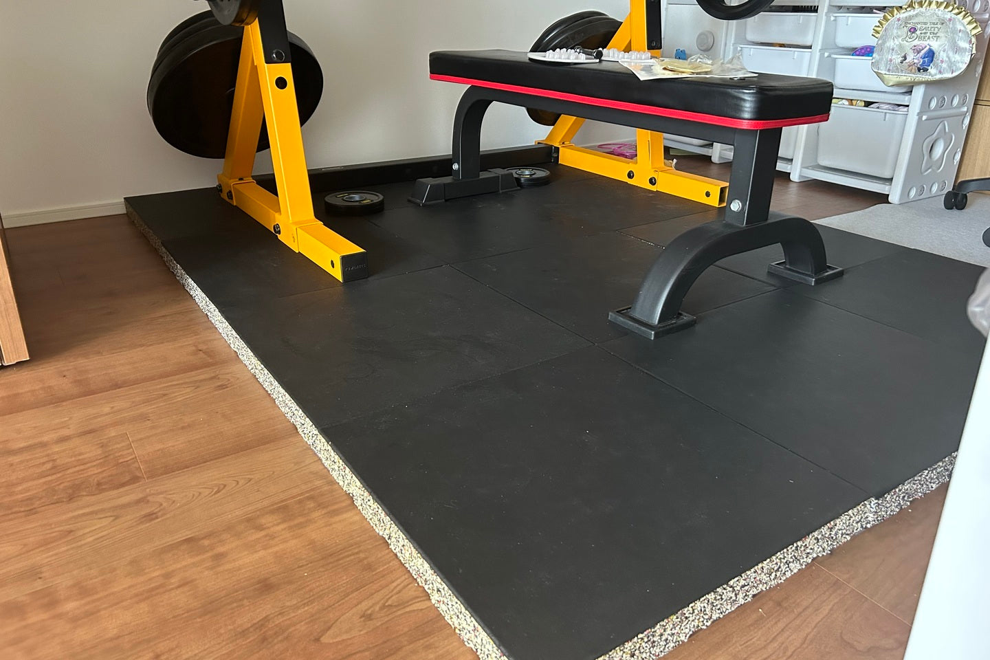 完パクOK!! ジムの床材の選び方コートラインプロライン引き・床研磨塗装・体育器具設置・木床工事