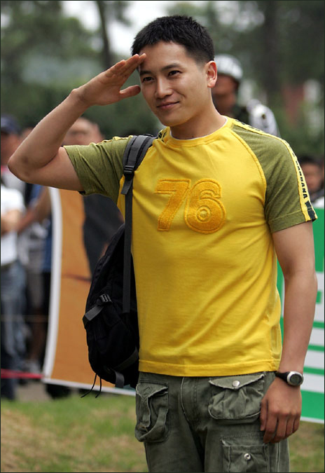 Kstyle7周年 チソンさんからお祝いメッセージが到着！ - YouTube