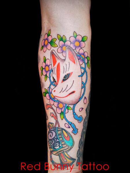 般若 般若面 のタトゥーの意味大阪 タトゥースタジオLUCKY ROUND TATTOO 刺青