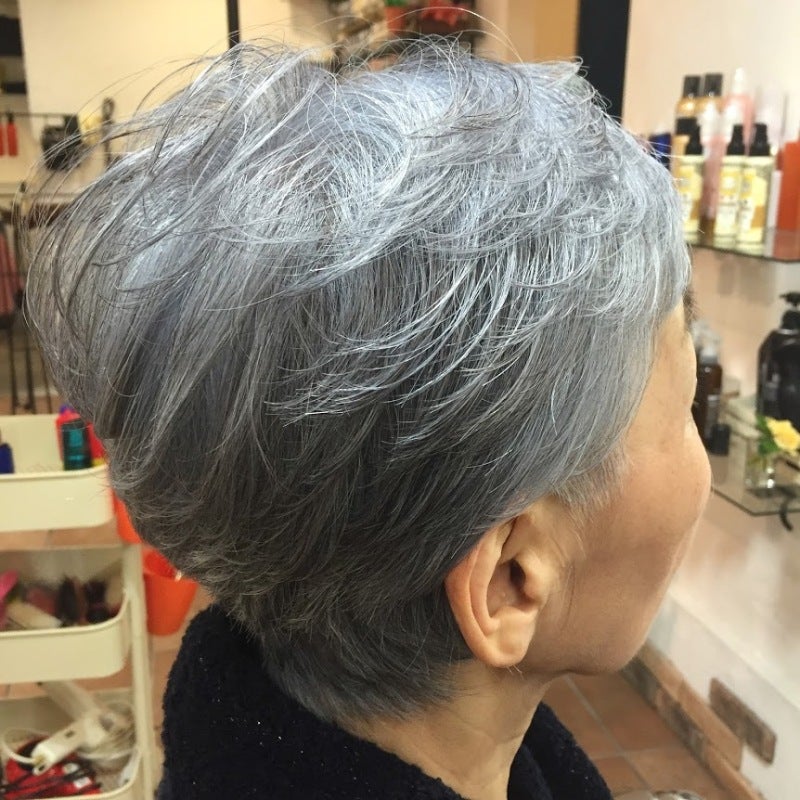 白髪が気になりにくい！50代向けのヘアカラー5つ〜2025初夏〜4yuuu