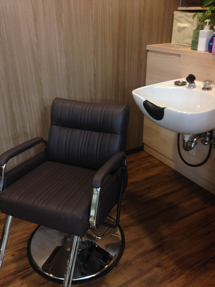 美容室バックシャンプー台