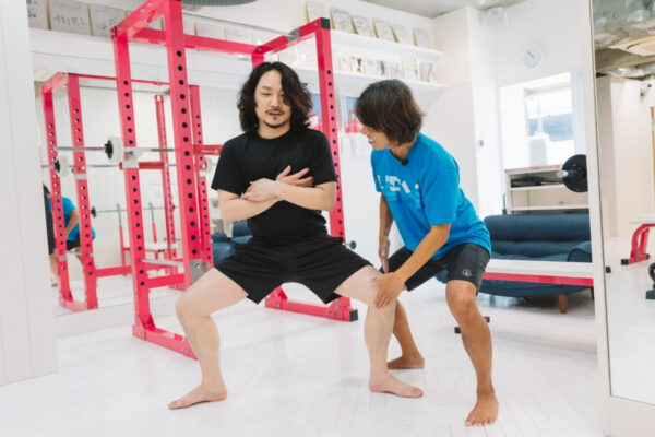 筋トレ 誰でも腹筋バッキバキ！第9回 割れる「上半身 腹筋編」自宅で自重トレーニングマニュアルMADURO ONLINE マデュロオンライン