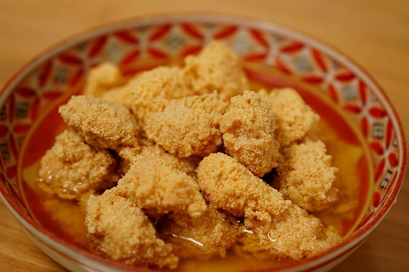 お洒落なケースに入っていますよ、生助子。横浜丸魚株式会社