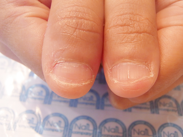 指が短いのがコンプレックスだったのですが、着用したときにVの字のデザイ ヴァンドーム青山 VENDOME AOYAMA の結婚指輪の口コミ・評判Ringraph リングラフ