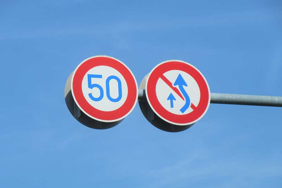 追い越しの禁止 追い越し禁止の場所と、はみ出して追い越しをしてはいけない場所アラカルトサーフトペーパードライバースクール