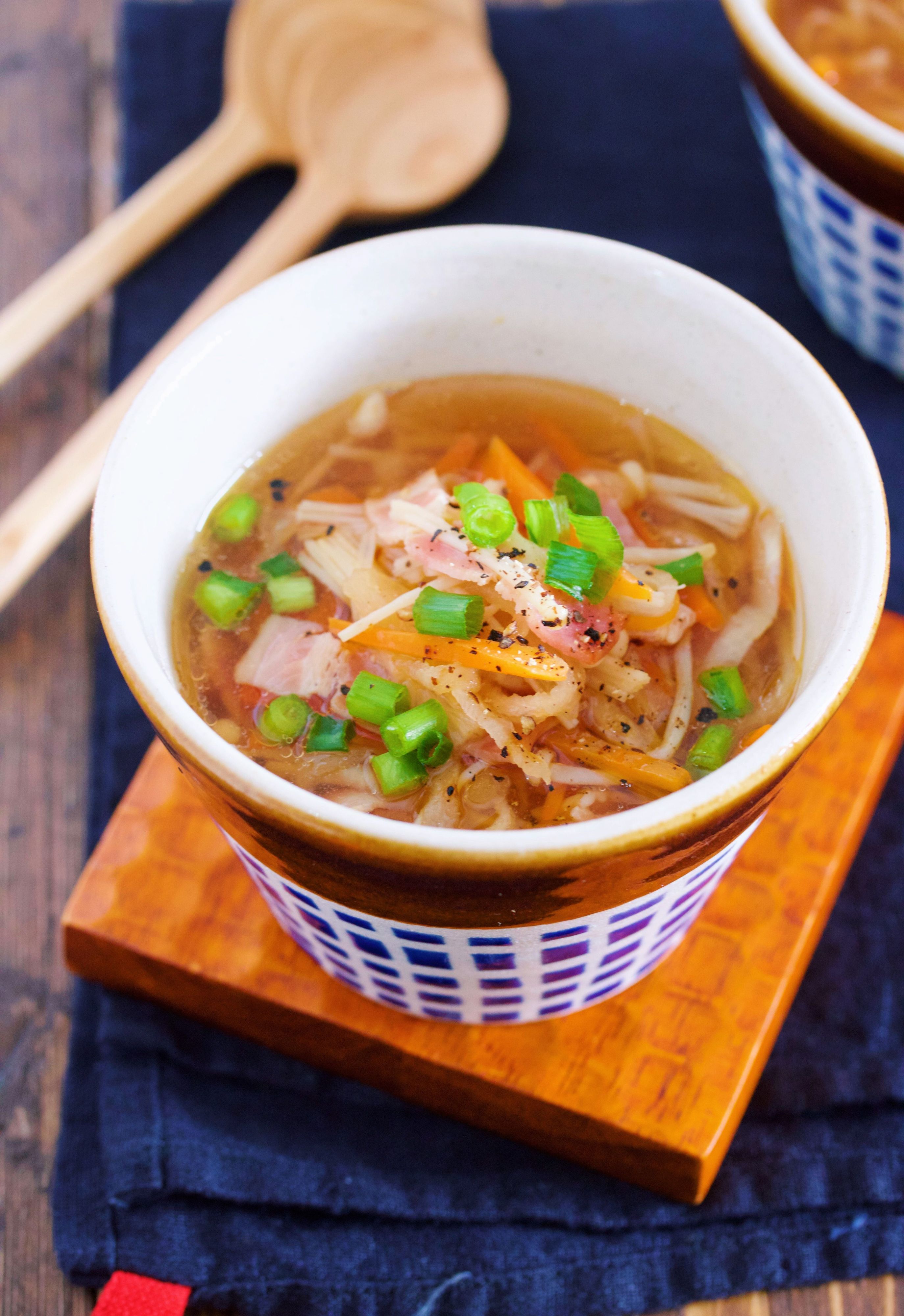 加藤茶の妻・綾菜さんも実践！噂のリセットスープ、便秘解消の「梅流し」の効果を医師が解説「弛緩性便秘には効果が期待できる」週刊女性PRIME