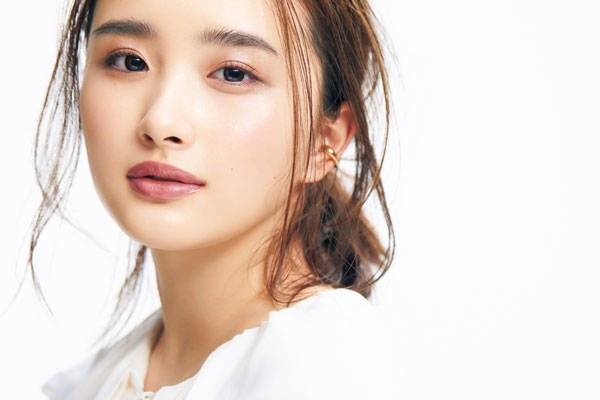 深いほうれい線を解消！ 5つのポイントを形成外科専門医が解説