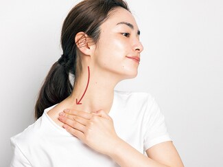 春のスキンケア！ 美容家石井美保の“肌アイロン”って？BeauTV ～VOCE ビューティーヴィ