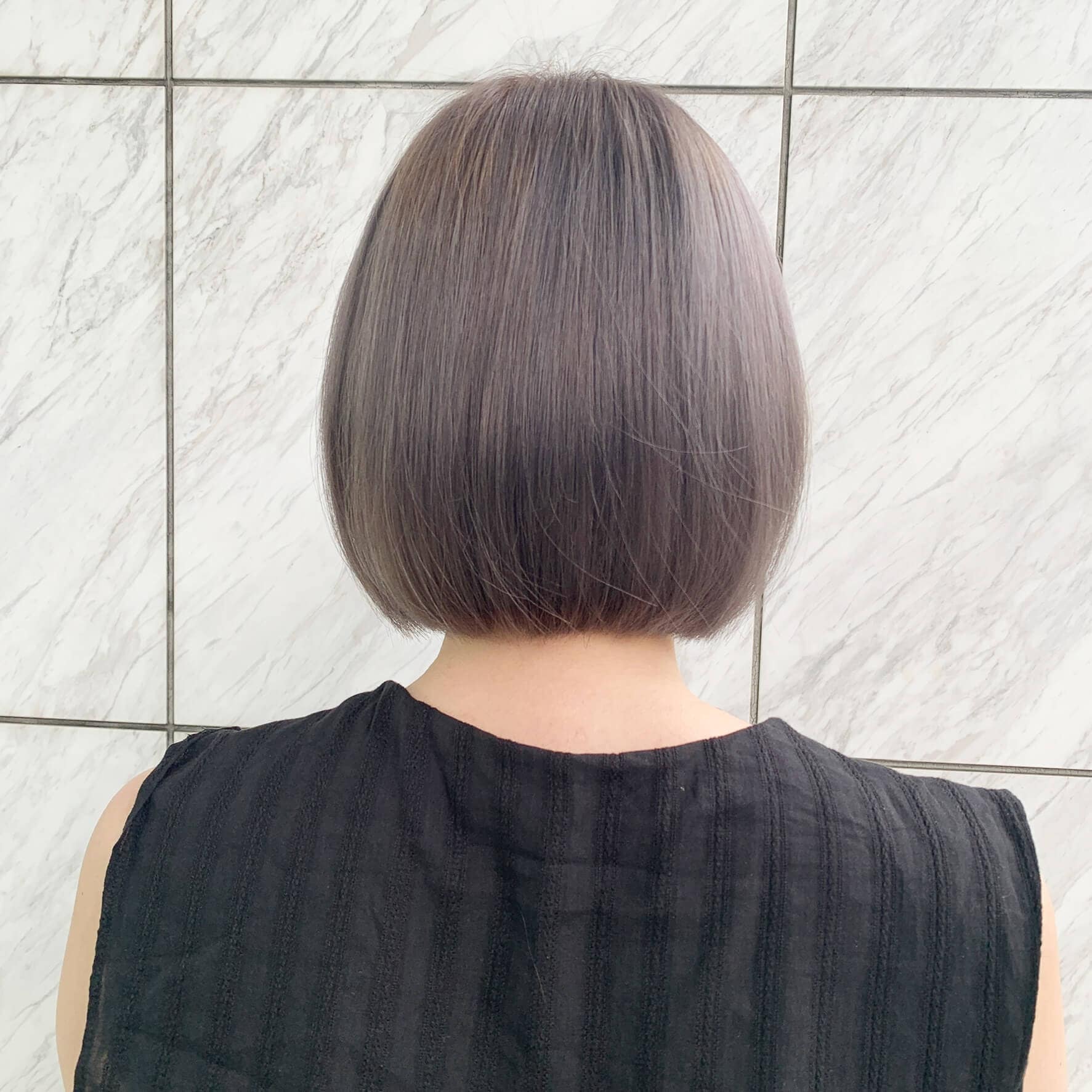 白髪を美しく染める！憧れのグレーカラー特集