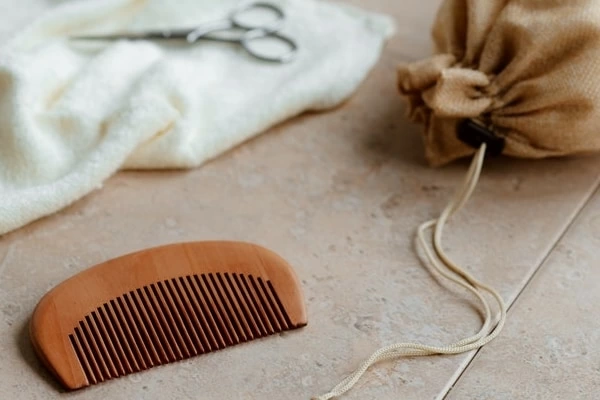 ケープがついたコーム 洗い方TikTok