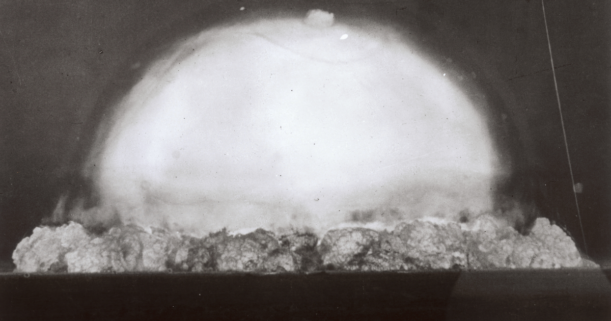 トリニティ実験」の598点のロイヤリティフリー画像、写真素材、絵Shutterstock