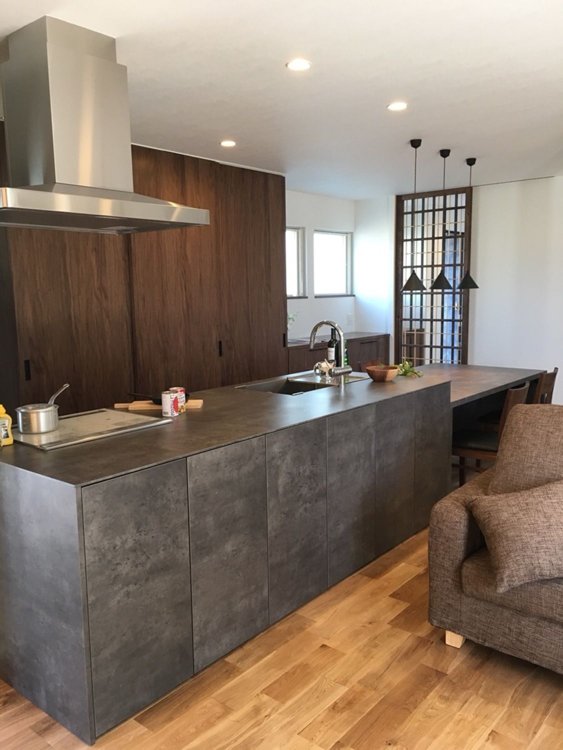 ベトングレー具体的なキッチン選びデザインキッチンカタログdkt