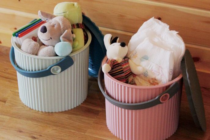 おむつばけっとナチュラル おむつケーキ 出産祝い おむつバスケット 男の子 女の子 オーガニック 今治 オムニウッティ おむつばけっと オムツケーキギフトセット 名入れ 送料無料 ナチュラル ぬいぐるみ -ドロップボウル ギフトモール店 - プレゼント＆ギフトの