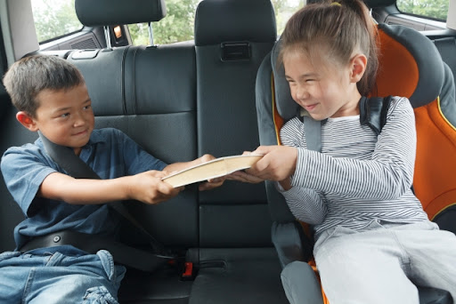 助手席にチャイルドシートは危険？助手席に取り付けるリスクを徹底解説キューズベリー抱っこ紐専門店公式ブログ