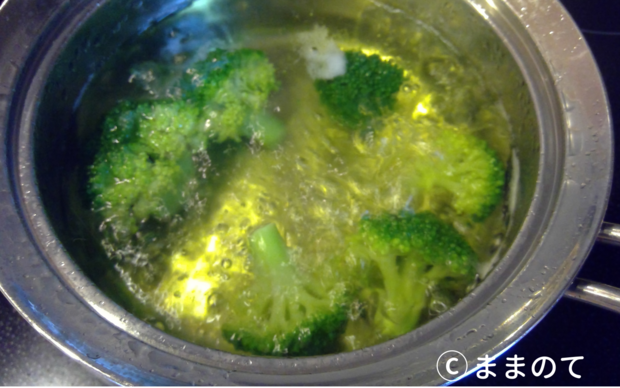 ブロッコリーの中華あん✨@mii_keichan_gohan さんの投稿をお借りしました 栄養たっぷり簡単に作る離乳食𓎩▷@mii_keichan_gohan つくれぽ励みになります🥺❤️‍🔥 ドシドシお待ちしてまーす！ 今日はブロッコリーの中華あんです🥦ご飯にかけたら中華丼に！ けい