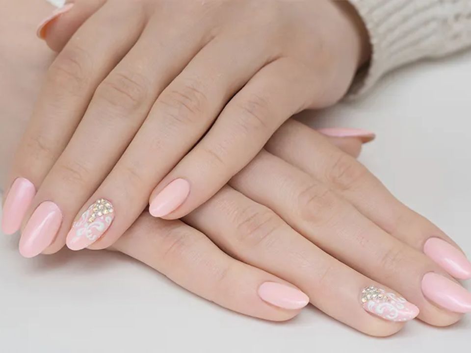 ネイリストが作成☆ グラデネイル春 花束 ブライダル カラフル グラデーション 結婚式 ネイルチップ 美甲片 Cerise 的作品9110741Creema