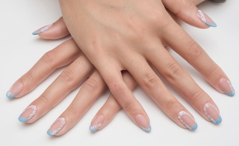 短い爪にセルフネイル！綺麗見える形や仕上げのポイント5つとデザイン 東京新宿のネイルスクール「ネイルスクール シンシア」 JNA本部認定校