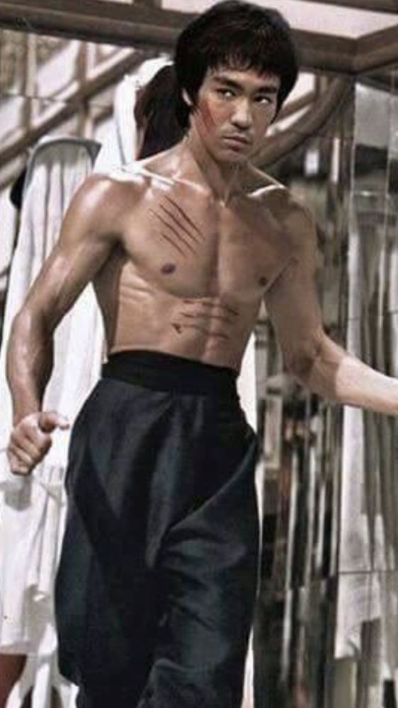 ブルース・リーがS.H.Figuarts化、筋肉の可動追求と顔の造形がとにかくすごいマイナビニュース