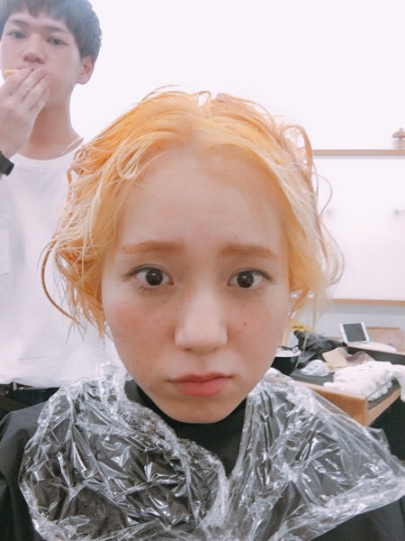 ブリーチしないイヤリングカラーショートボブ - 宇都宮市石井町の美容室CELL セル大谷石蔵のリノベーション空間 こだわりの大人女性 髪質改善サロン