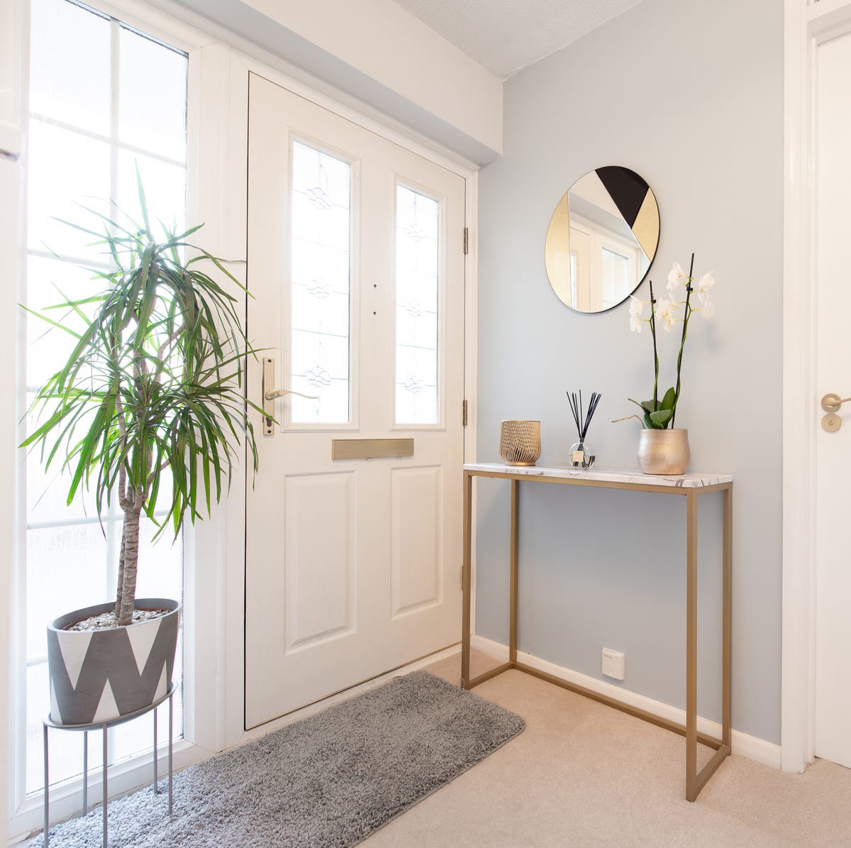 楽天市場 風水 玄関 絵 龍の飾り 龍 置物 風水グッズ 四神 風水の高級クリスタルレーザー願いを叶える観音様八対仏 十二支 護り本尊 風水グッズ開運アイテム 縁起物 仏像 水晶 風水の置きもの : 風水の森