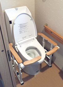 トイレ 手すり レンタル 洋式トイレ用手すり スライド手すり PN-L53001│フランスベッドの介護レンタル.com