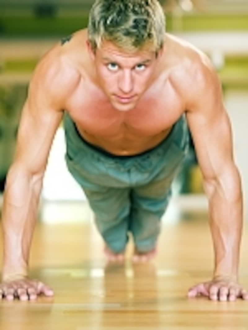 大胸筋を鍛える筋トレ！自宅・ジムでできるメニューで効果的に胸板を厚くしよう