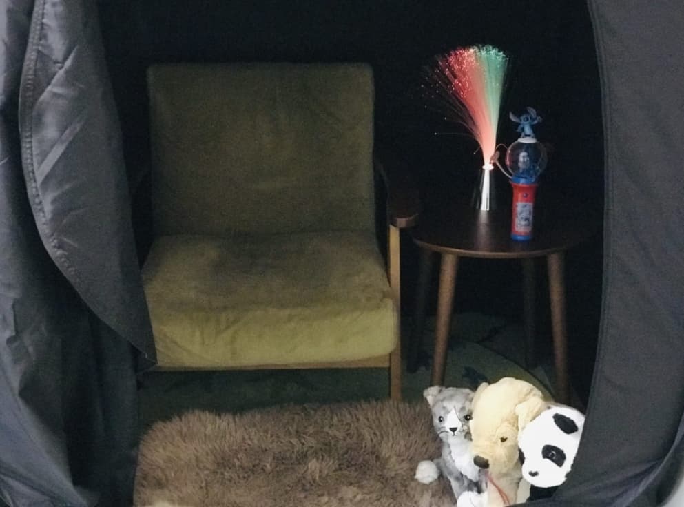 感覚ボトルを使ったスヌーズレン体験の手作り