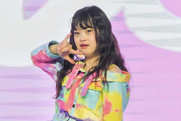 顔にタトゥーを入れた女性、今後は体全体にまで広げたいクーリエ・ジャポン