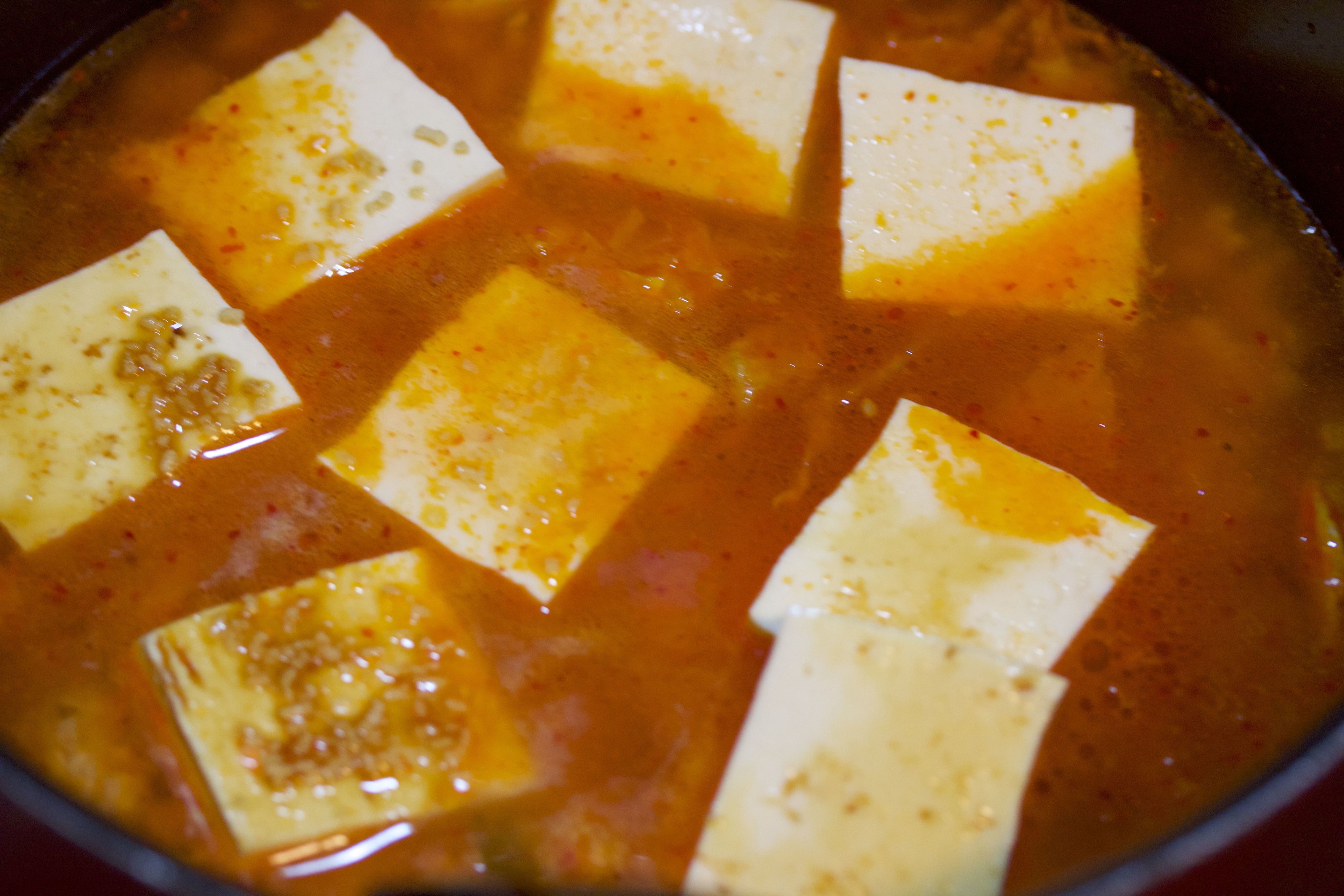 豚肉と豆腐のキムチチゲ風スープ 旨辛♪即席♪すぐできる☆