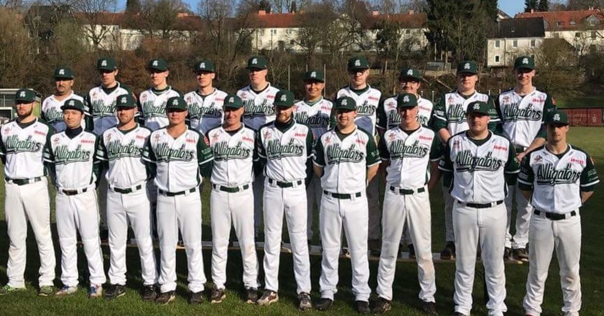 ドイツの平均身長は世界で高く、男性180cm、女性166cm。私は166cmで日本では高身長でドイツでは平均。でも面白いことに北欧に近い北ドイツに住んでた時、同僚は皆170cm以上で華奢だねと言われ、イタリアに近い南ドイツに移住した際は同僚は160cm以下が多く、デカいと言