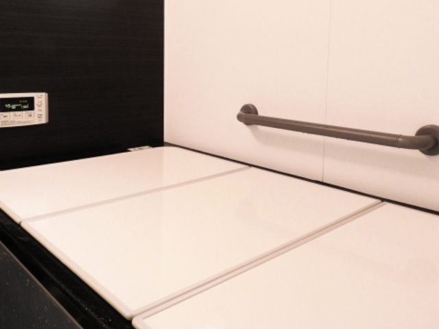 カビ取りは重曹でできる？お風呂などの掃除方法と予防方法を徹底解説家事オリーブオイルをひとまわし