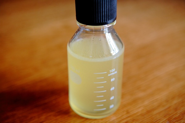 ドクダミチンキ」無添加で作る自然の恵み - 庭サポ