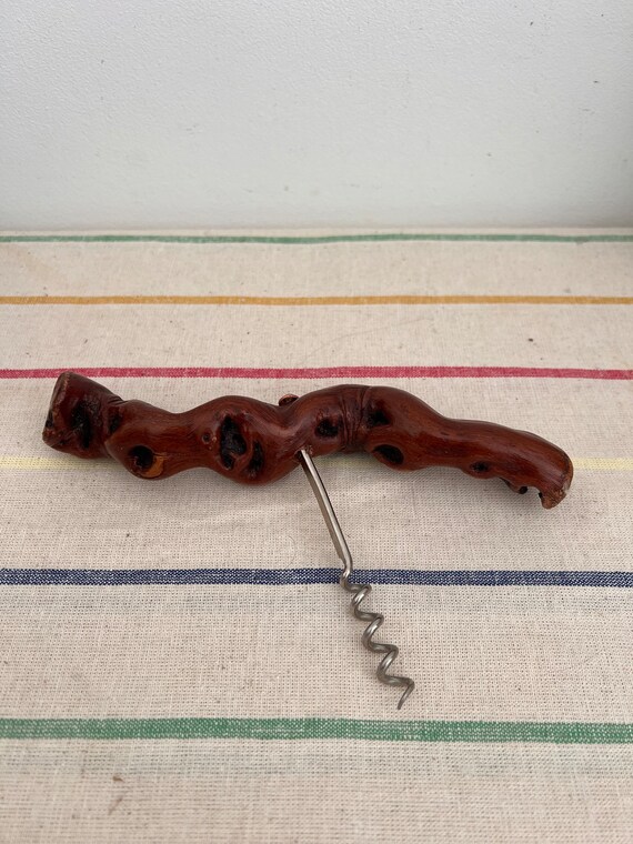 節くれだった手」の写真素材1件の無料イラスト画像Adobe Stock