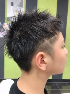 可愛い髪の毛の結び方がわかる！簡単アレンジ法 25連発美的.com