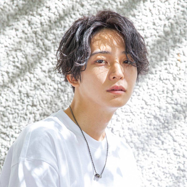 髪質改善したいくせ毛男子必見！チリチリなくせ毛でもツヤサラストレートになれる方法