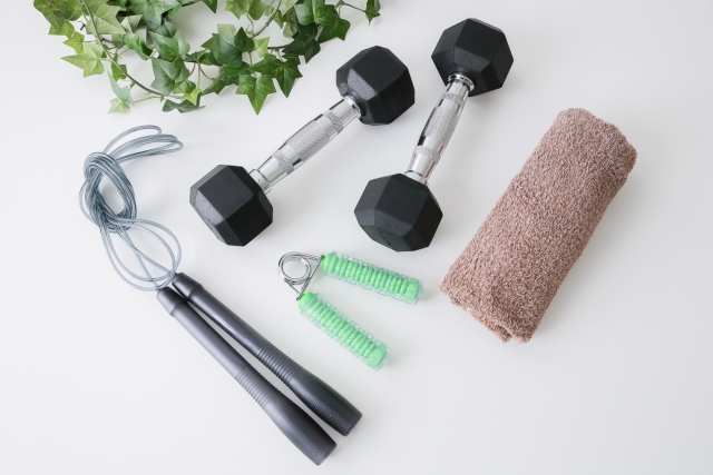 縄跳びダイエットは痩せる？効果・やり方・おすすめの種類を紹介 - Wellulu