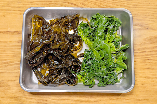 冷凍保存OKの「生わかめ」活用！切って和えるだけ簡単秒レシピ