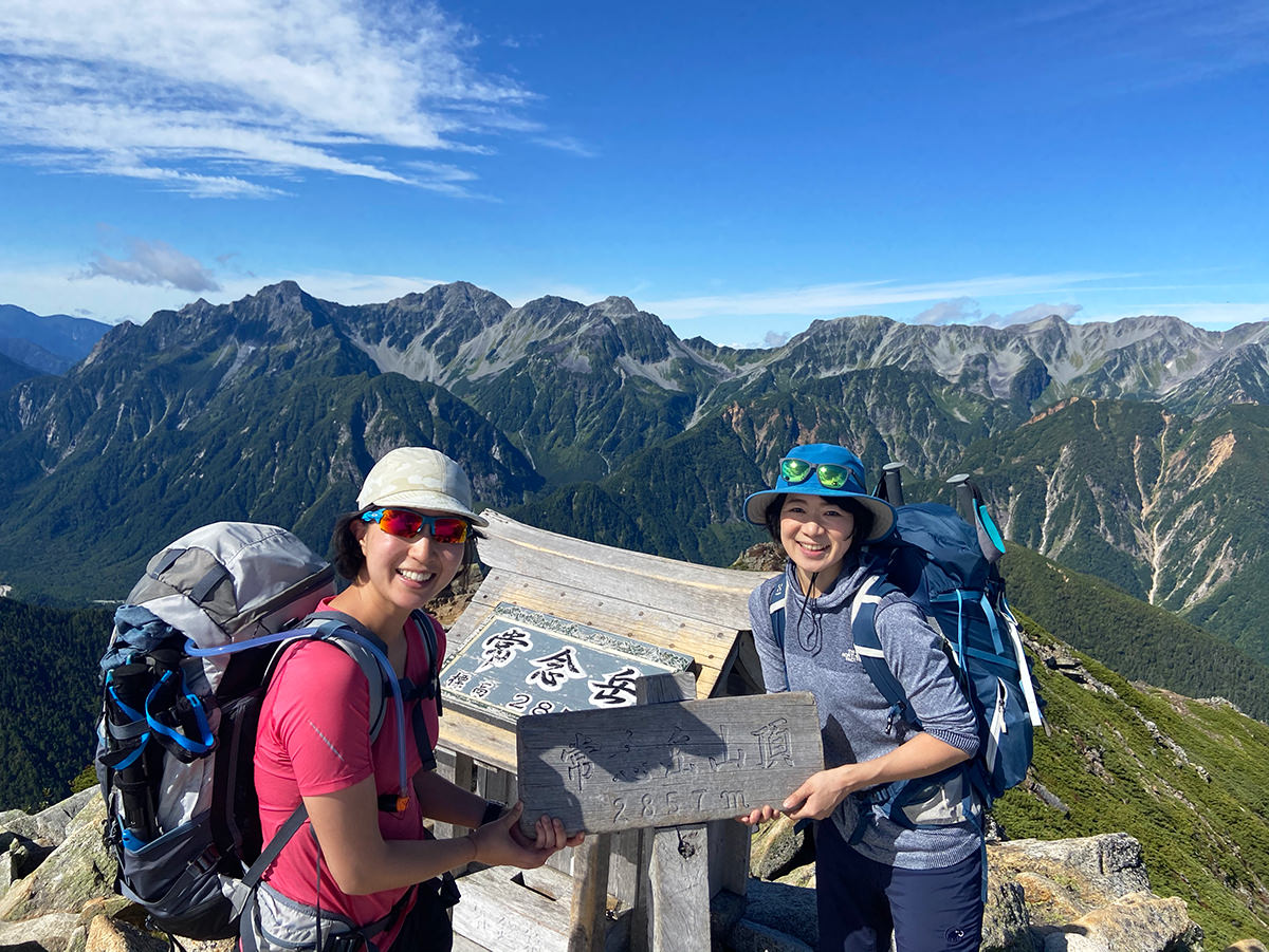 登山用品レビュー アウトドア専用日焼け止め「OUTDOOR UV」 ～桜花の頂きMountain～ ニュース 女性のための登山情報サイト 山ガールネット