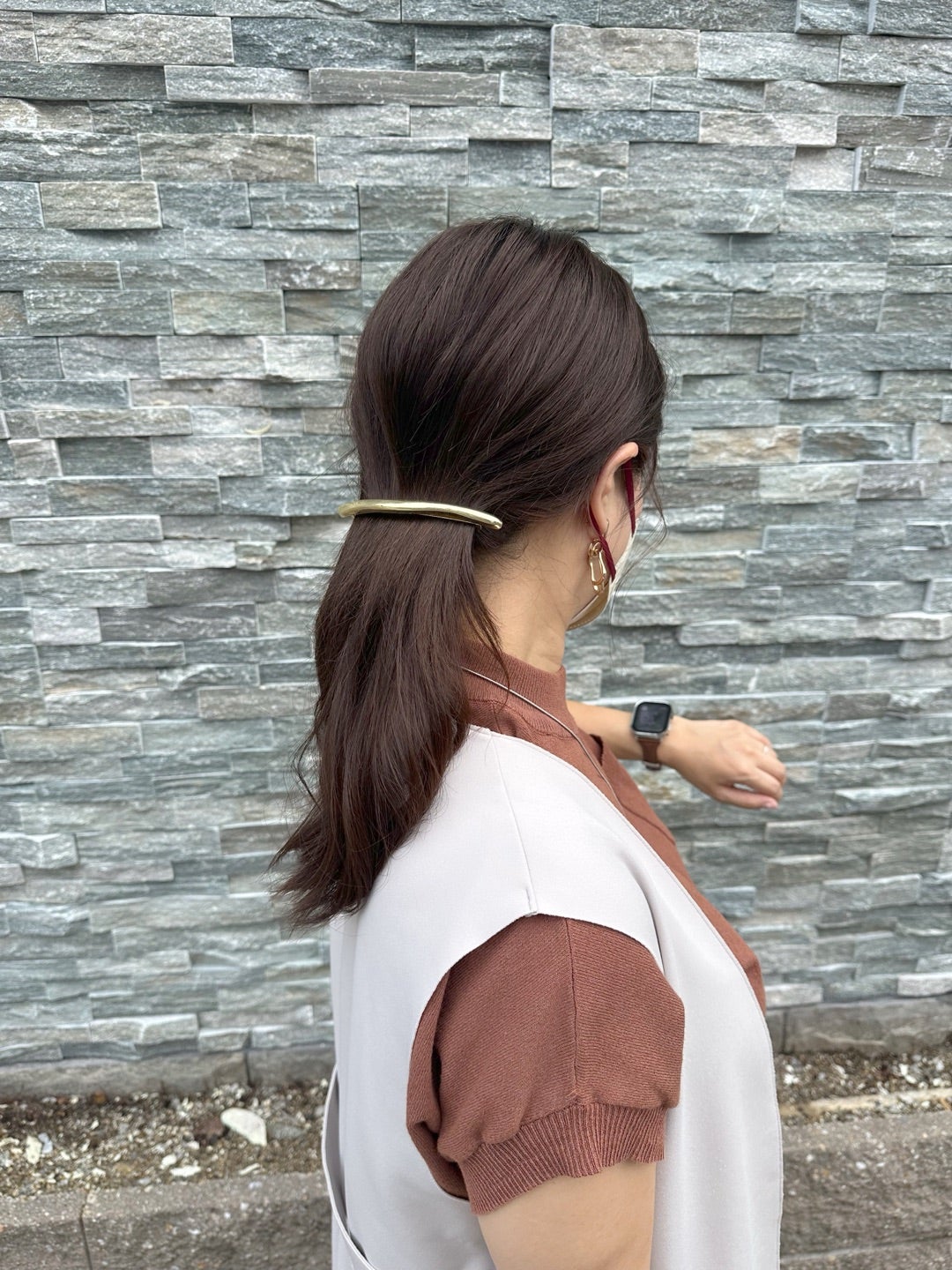 薄毛ちゃんも憧れのエルサへ❄️ 最近プリンセスにハマる次女☺︎ 「プリンセスにへ〜んしん❣️」とアクセサリーをじゃらじゃらに付けて変身しています🥰そんな薄毛ちゃんでもプリンセスになれるエルサアレンジです♡ フォロー☆いいね☆コメント嬉しいです