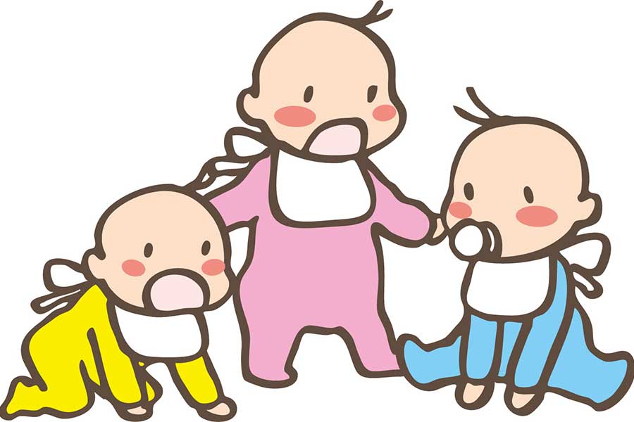 進まない食事 終わらない片付け べちょべちょのパンいただきましたが そうじゃない 早よ食えw育児育児漫画子育て子育て日記育児絵日記単身赴任単身赴任妻女の子ベビーイラストイラストグラムillustillustragram赤ちゃんのいる暮らしig_baby