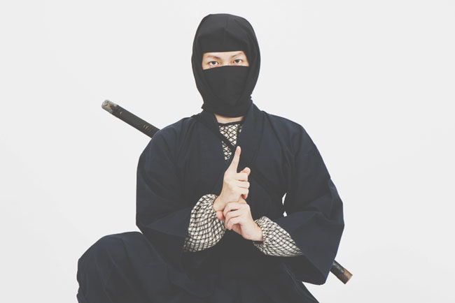 逃 げ 足」 にげあし の意味