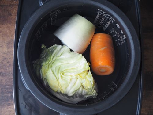 離乳食後期 炊飯器で簡単！手づかみメニュー♪簡単おやきレシピあり - YouTube