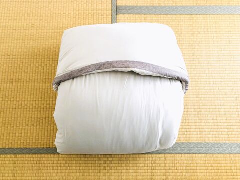 めんどうな日の布団を簡単に畳む方法