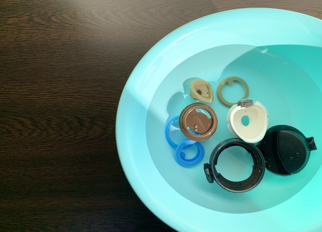 水筒のゴムパッキンのカビを落とす方法を実際に試してみた - みゆゆの日々