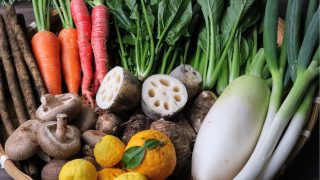 いまさら聞けない、うどんこ病の原因と症状。酢や重曹を使った治療法も紹介マイナビ農業