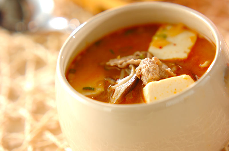 簡単！キムチと豆腐の春雨スープの作り方TikTok