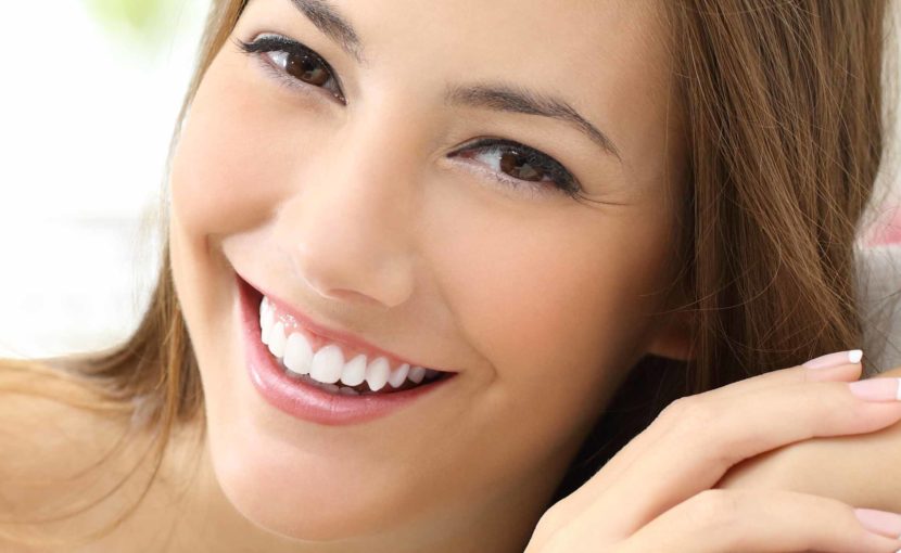 笑顔」効果で人間関係はよくなる - 日本経済新聞